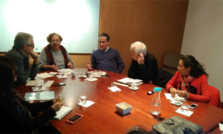 Reunião dos jurados do Prêmio Rogelio Salmona