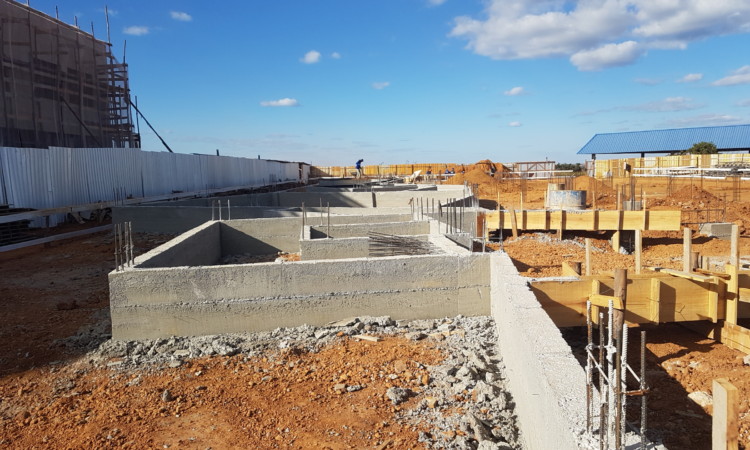 Início da construção Centro de Pesquisa e Educação Científica da Universidade Estadual de Goiás